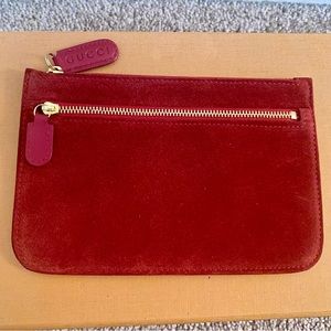 🌹GUCCI RED SUEDE POUCH 🌹